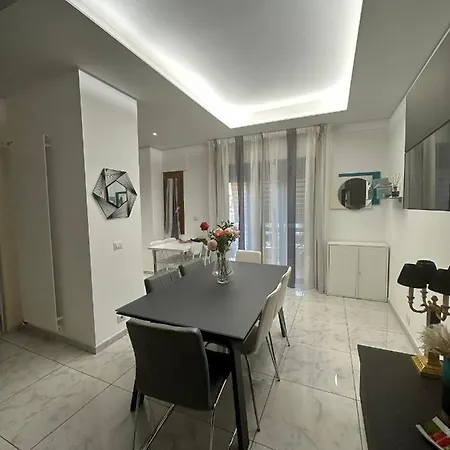 Celio 83 Luxury Apartment *