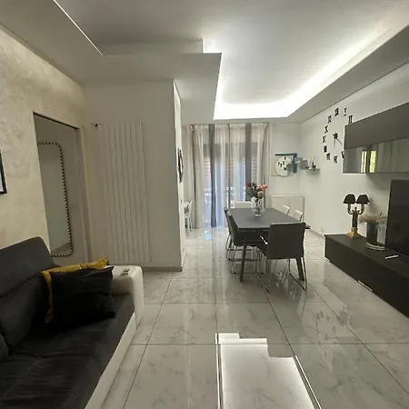 Celio 83 Luxury Apartment